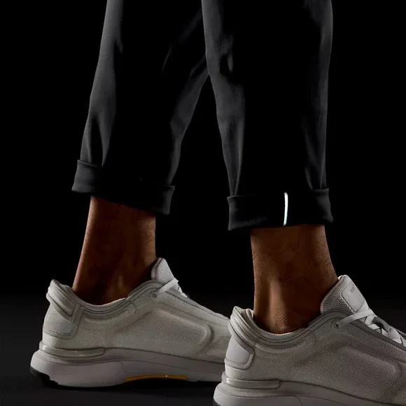 Lululemon Commission Pant Slim 28"L - Picture 6 of 10